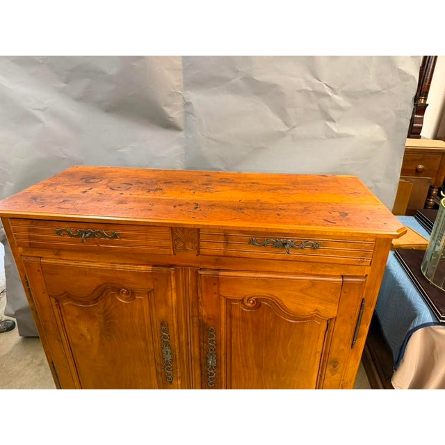 18th Century French Country Louis XV Cherry Haut Buffet Cabinet, Circa 1790 For Sale - Image 9 of 18
