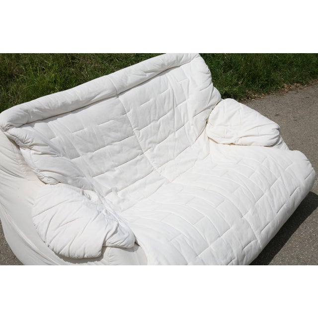 Vintage Sofa in Foam and White Fabric, 1970s For Sale - Image 11 of 14
