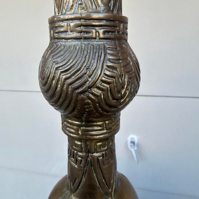 James Mont Mid 20th Century Chinese Archaistic Cast Brass Dragon Table Lamp - Attributed to James Mont For Sale - Image 4 of 18