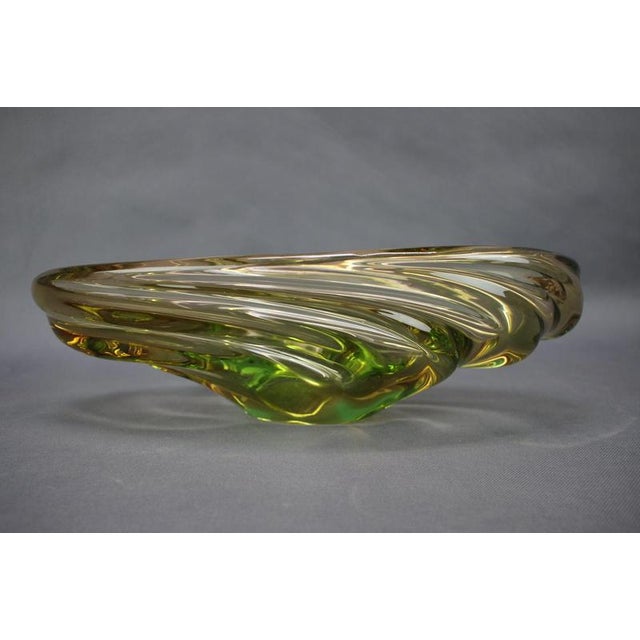 1950s Andromeda Glass Bowl by Jaroslav Beránek for Skrdlovice, Czechoslovakia, 1950 For Sale - Image 5 of 8