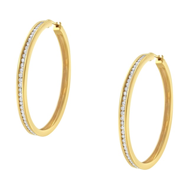 Contemporary 10KT Yellow Gold 1 cttw Slim Diamond Hoop Earrings (I-J Color, I1-I2 Clarity) For Sale - Image 3 of 5