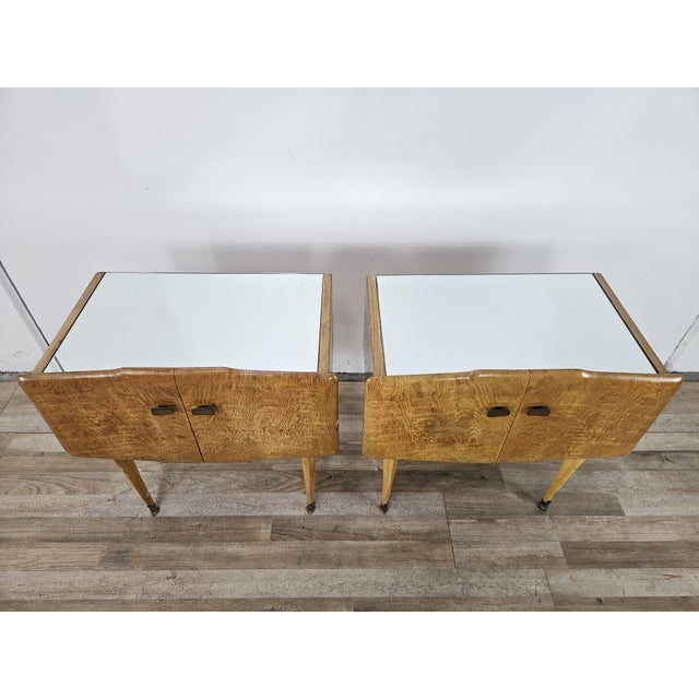 1950s Vintage Maple Nightstands with Mirrored Tops, 1950s, Set of 2 For Sale - Image 5 of 16