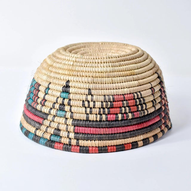 Early 20th Century Hausa Grass Basket Bowl Nigeria 9 Inch For Sale - Image 4 of 10