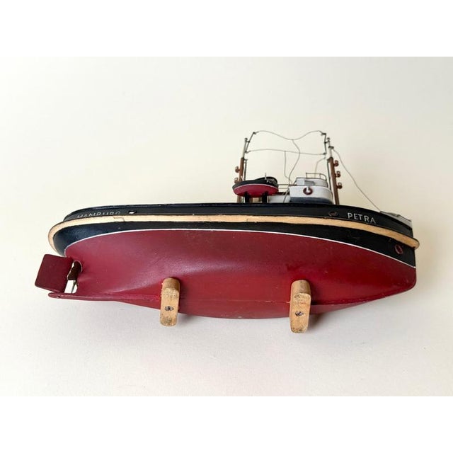 Hamburg Tugboat Petra Maritime Ship Model, Germany, 1957 For Sale - Image 12 of 14