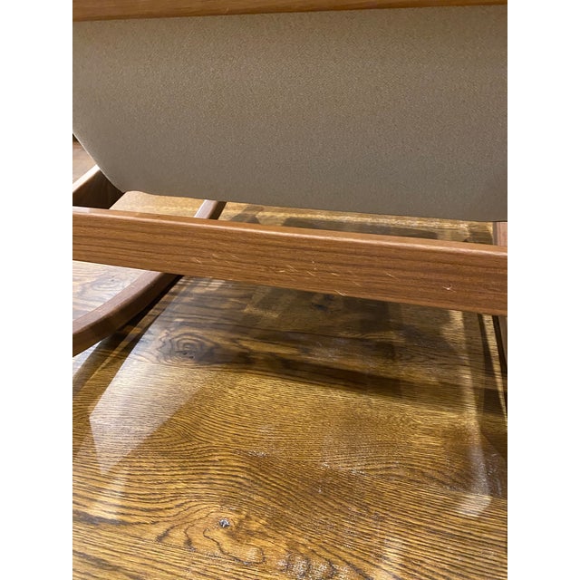 Jen Risom Rocker in Walnut For Sale In New York - Image 6 of 10