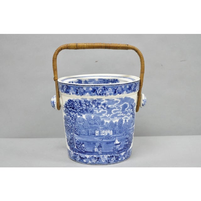 Late 19th Century Wedgwood Landscape Etruria Pattern Blue White Porcelain Covered Slop Pot Commode For Sale - Image 17 of 17