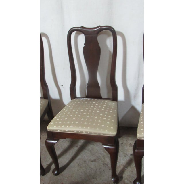 Ethan Allen 1980s Ethan Allen Dining Room Chairs Georgian Court Queen Anne Eight For Sale - Image 4 of 9