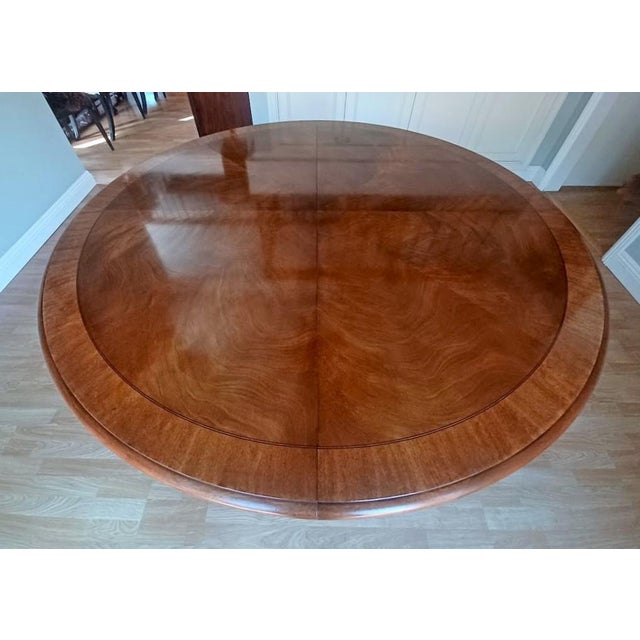 1990s Large Mahogany Dining Table With Inlaid Bands by Henredon For Sale In Los Angeles - Image 6 of 11