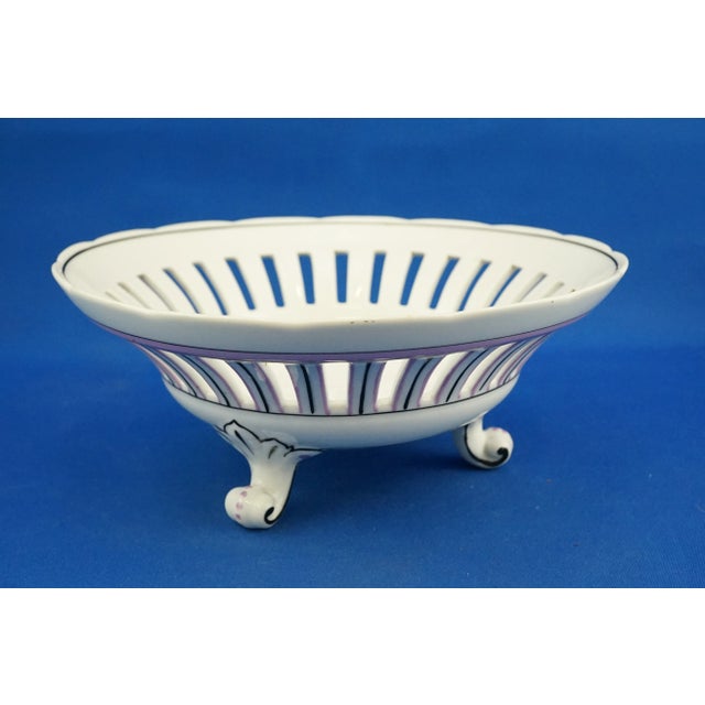 Porcelain Centerpiece Vase by Ginori Doccia of Florence, 1800 For Sale - Image 4 of 18