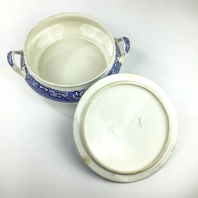 Vintage Covered Porcelain Casserole Dish Blue Willow Empress Design For Sale - Image 4 of 13