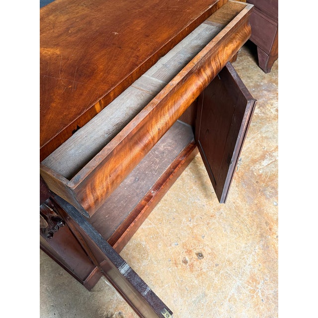 William IV Sideboard or Chiffonier Server of Mahogany With Acanthus Leaf Accents For Sale In Austin - Image 6 of 16