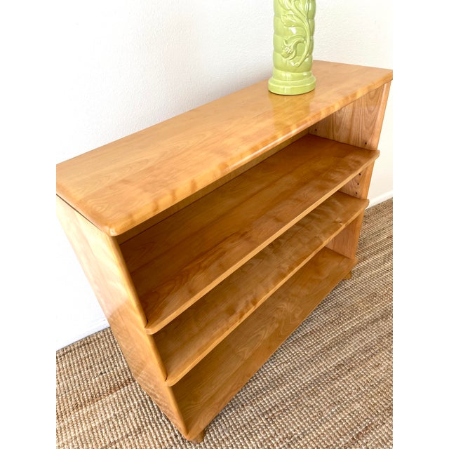 Vintage Mid-Century Modern Heywood Wakefield 3 Shelf Bookcase / Bookshelf in Wheat For Sale - Image 9 of 11