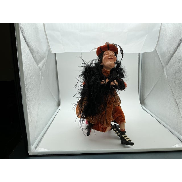 2000 - 2009 Katherine’s Collection Style Halloween Doll 20” Vintage Retired Feathered Hat Mint For Sale - Image 5 of 6