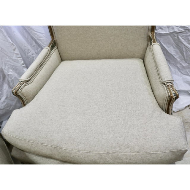 French Louis XV Bergere Chairs Attributed to Baker Furniture Re-Upholstered in Belgian Natural Linen -a Pair. For Sale In Charlotte - Image 6 of 7