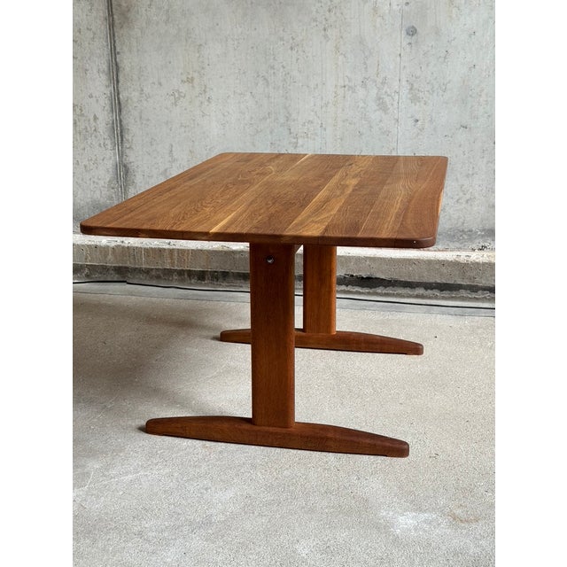 Early edition shaker dining table designed by Børge Mogensen for C M Madsen, Denmark 60's. The table is made of solid oak...