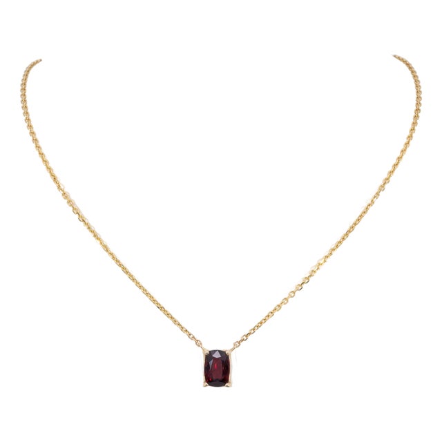 1.6Ct Red Spinel Solitaire Pendant Necklace With Chain in Solid 14k Gold, 8x6mm For Sale