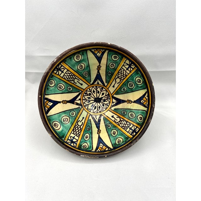 Moroccan Antique 19th-Century Moroccan Ceramic Bowl – Mokhfia Polychrome Pottery For Sale - Image 3 of 12