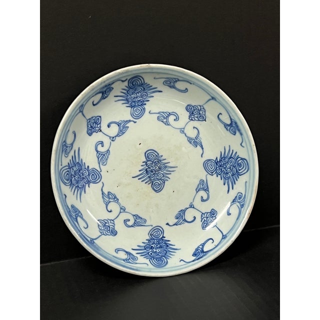 Antique Chinese Art Porcelain Blue and White Plate ITEM NAME: Chinese Art Porcelain Blue and White Plate ORIGIN: China...