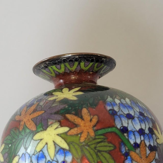 Pair of Japanese Ginbari Cloisonné Vases With Wisteria & Floral Motifs For Sale - Image 10 of 10