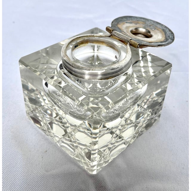 Vintage Cut Crystal Inkwell W/Brass Lid and Red Gemstone For Sale In Dallas - Image 6 of 12
