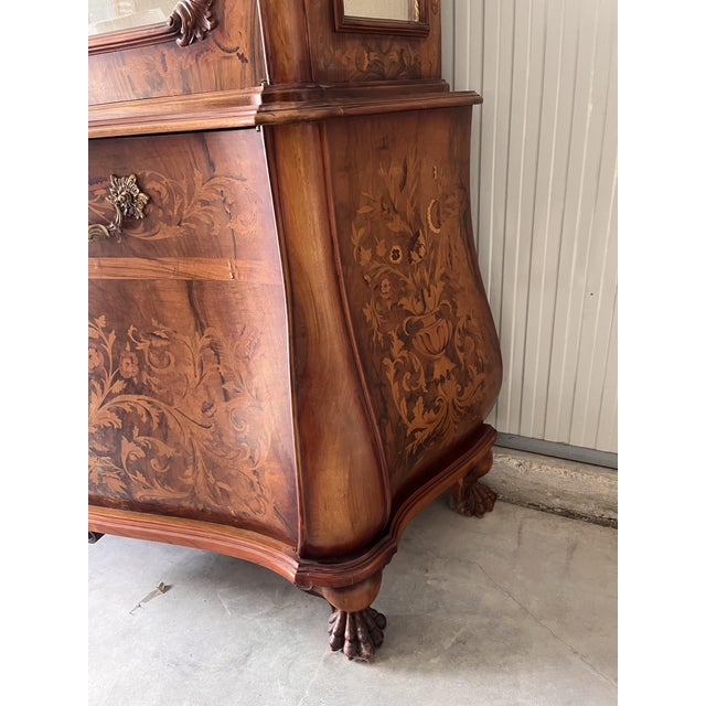 Louis XV Display Cabinet with Glass Doors, 1900s For Sale - Image 4 of 12