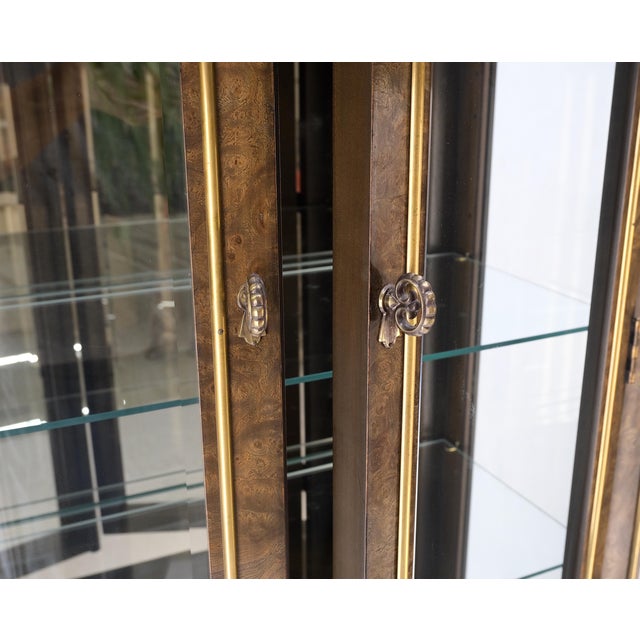 Wood Pair Mastercraft Dome Shape Burl Wood Curio Display Cabinets w Shelves Lights For Sale - Image 7 of 18