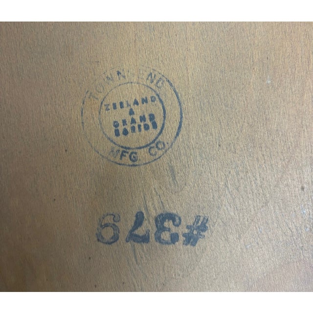 Brown Vintage Townsend Mfg. Co. Tooled Leather Top Mahogany End Table For Sale - Image 8 of 18