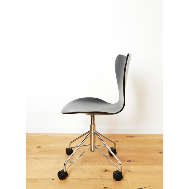 Model 3117 Office Chair by Arne Jacobsen for Fritz Hansen, 1980s For Sale - Image 12 of 16