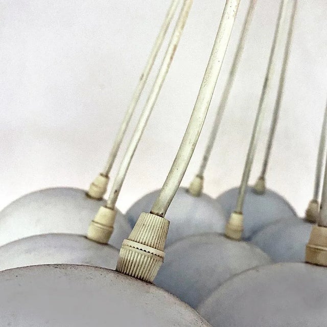 Mid-Century Modern Italian White 19 Lights Chandelier with Cluster Structure, 1970s For Sale - Image 12 of 16