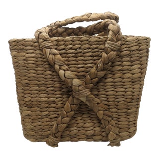 Vintage Handcrafted Vietnam Khaki Beige Seagrass Basket For Sale