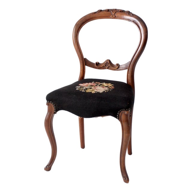 Antique Victorien Balloon Back Chair With Floral Needpoint Upholstery For Sale
