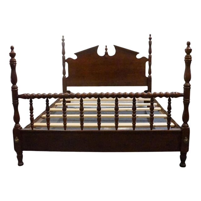 Broyhill Furniture Solid Cherry Traditional Style Queen Size Pediment Bed 6595-66 For Sale