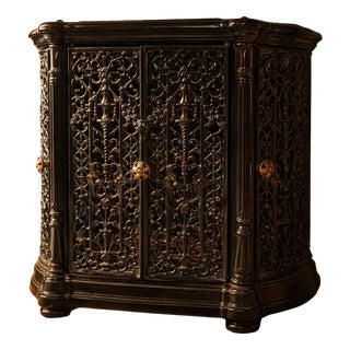 Antique French Decorative Fireplace Insert with Ornate Cast Iron in Black, 1900s For Sale