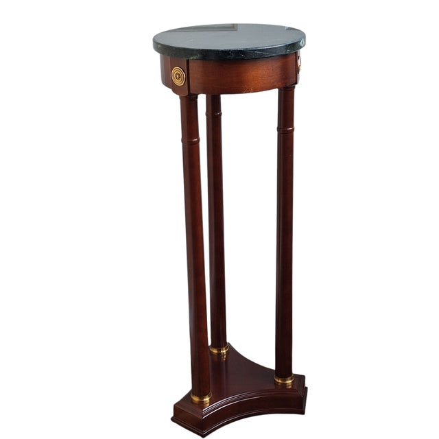 Late 20th Century Bombay Co. Regency Style Mahogany Pedestal Stand Green Marble Top For Sale In Austin - Image 6 of 11