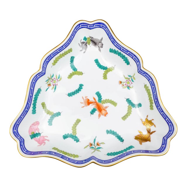 Mid 20th Century Herend Hungary 24k Gold Gilt Poisson Koi Fish Porcelain Triangle Dish 2191/Po For Sale