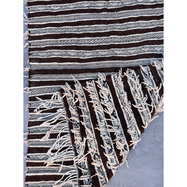 1980s Moroccan Vintage Throw - 3'0" X 6'3" Ft For Sale - Image 5 of 9