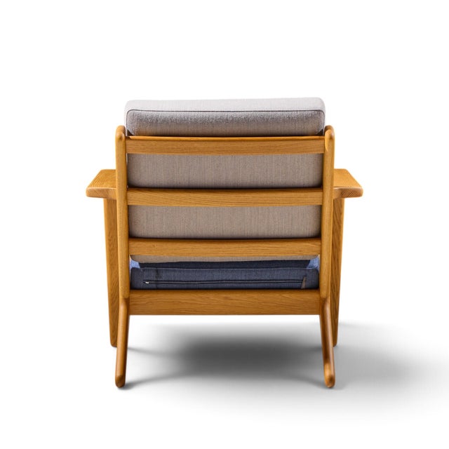 Hans Wegner for Getama Ge290 Mid Century Oak Lounge Chair For Sale In Chicago - Image 6 of 10