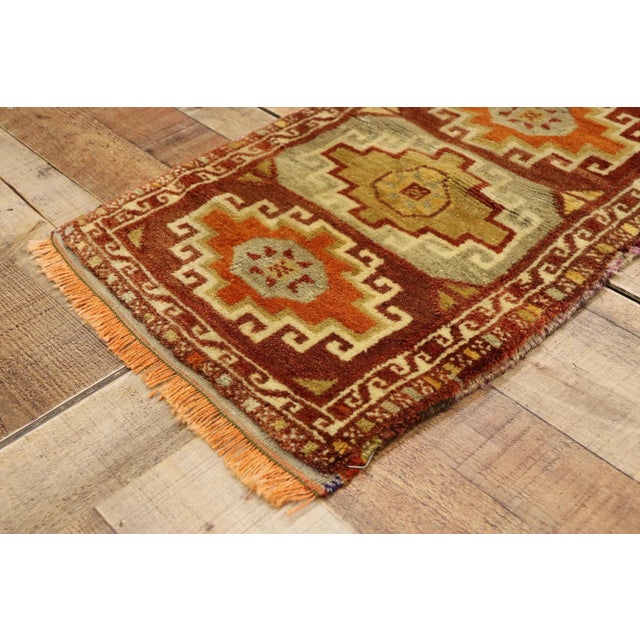 Mid 20th Century Vintage Turkish Yastik Rug - 01'04 X 02'02 For Sale - Image 5 of 7