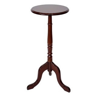 Late 20th Century Bombay Company Mahogany Pedestal Accent Side / Drink Table, Tripod Stand For Sale