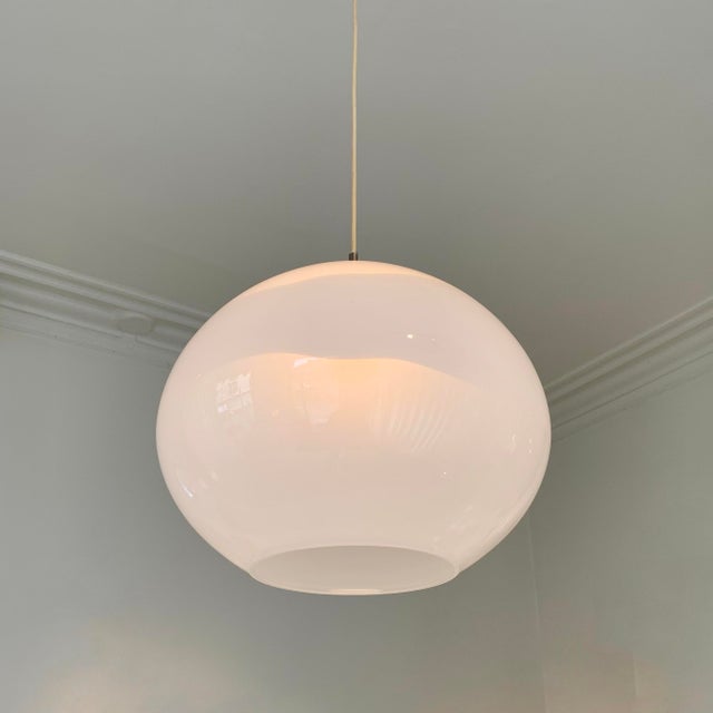 Mid-Century Modern Large Onion-Shaped Murano Glass Pendant Lamp, 1960 For Sale - Image 3 of 12