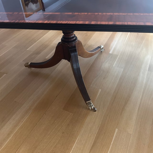 Late 19th Century George || Style Mahogony Double-Pedestal Dining Table For Sale In New York - Image 6 of 9