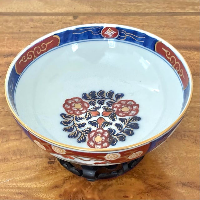 1970s Imari Style Bowl With Stand For Sale - Image 4 of 7