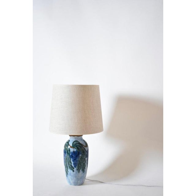 Camille Tharaud ceramic lamp, 1930s. Height: 32 cm - 12.6 in Diameter: 15 cm - 5.91 in Height with lampshade: 60 cm -...