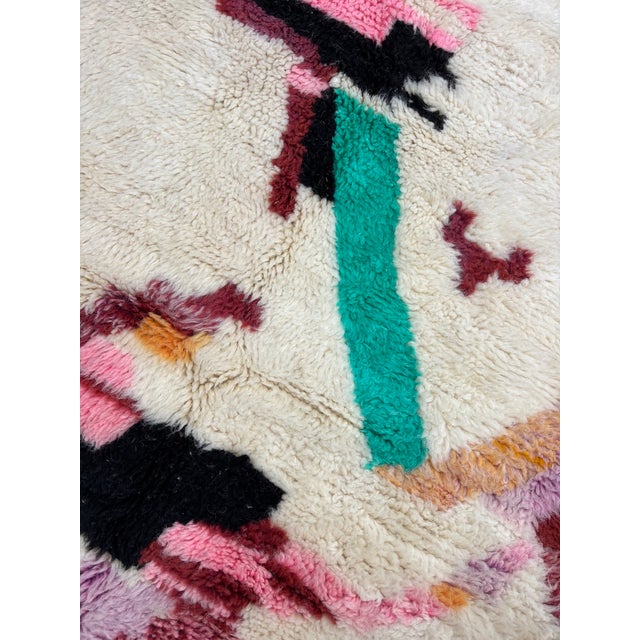 Moroccan Artist Contemporary Moroccan M’rirt Rug – Abstract Expressionist Wool Carpet For Sale - Image 4 of 10