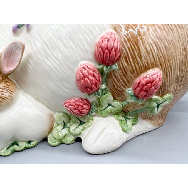 Farmhouse Fitz & Floyd Botanical Bunny Rabbit Family Ceramic Cookie Jar – Cottagecore / Spring For Sale - Image 11 of 18