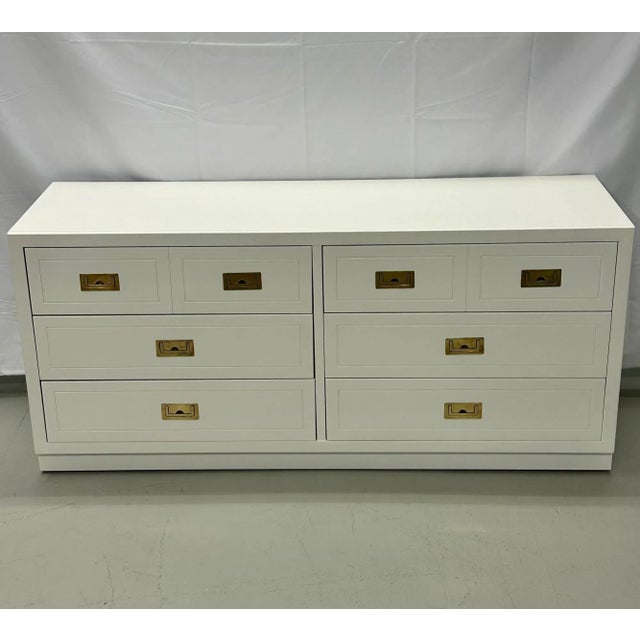 Mid-Century Modern White Campaign Dresser / Chest of Drawers, America, Brass For Sale - Image 4 of 13