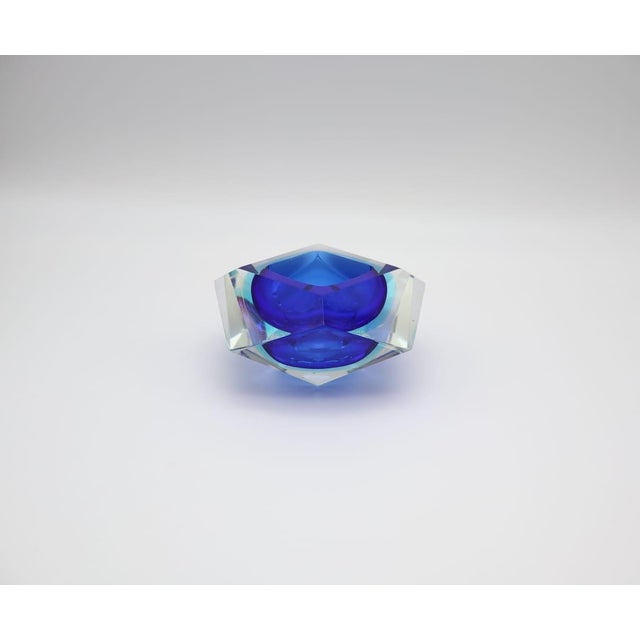 Mid-Century Modern Murano Sommerso Faceted Glass Vide-Poche by Flavio Poli for Seguso, 1960s For Sale - Image 6 of 6