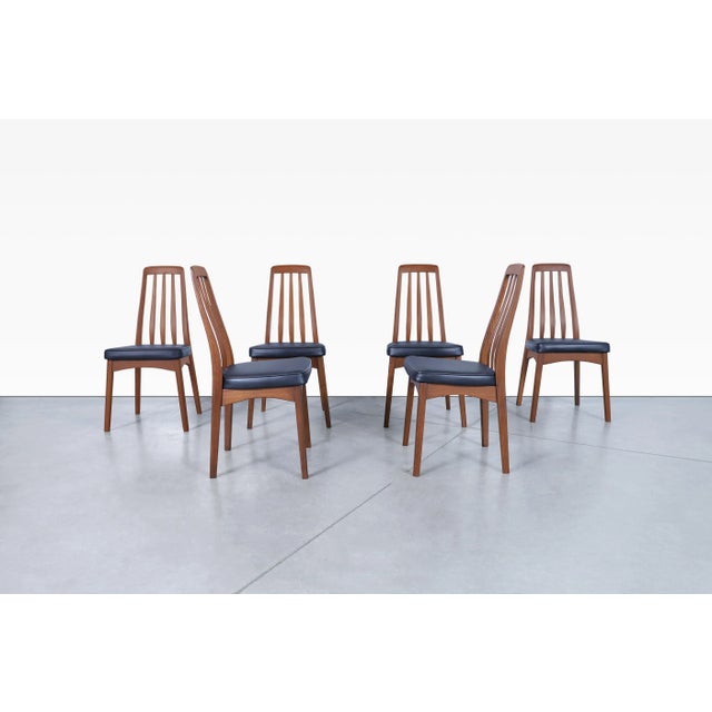 1960s Mid Century Modern Walnut Dining Chairs - Set of 6 For Sale In Los Angeles - Image 6 of 11