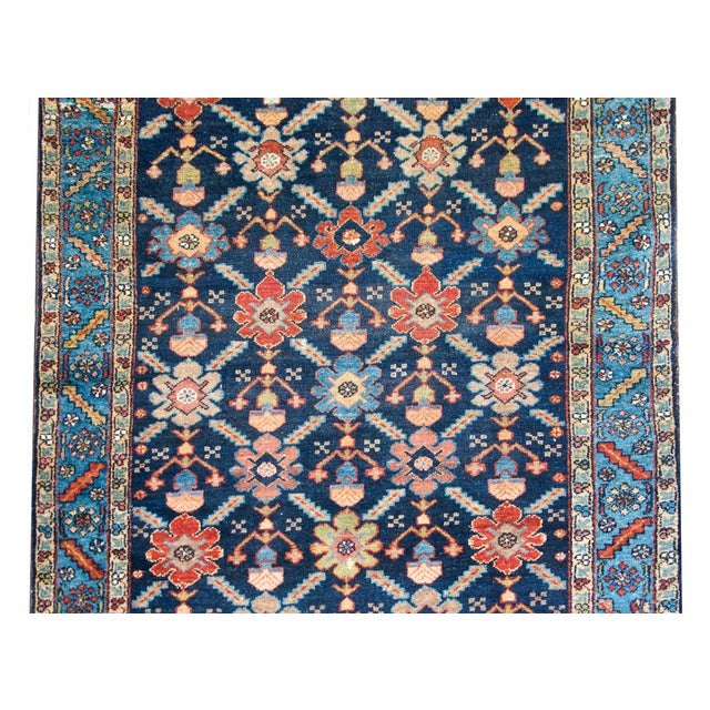 Early 20th Century Persian Bakhtiari Rug For Sale In Chicago - Image 6 of 13