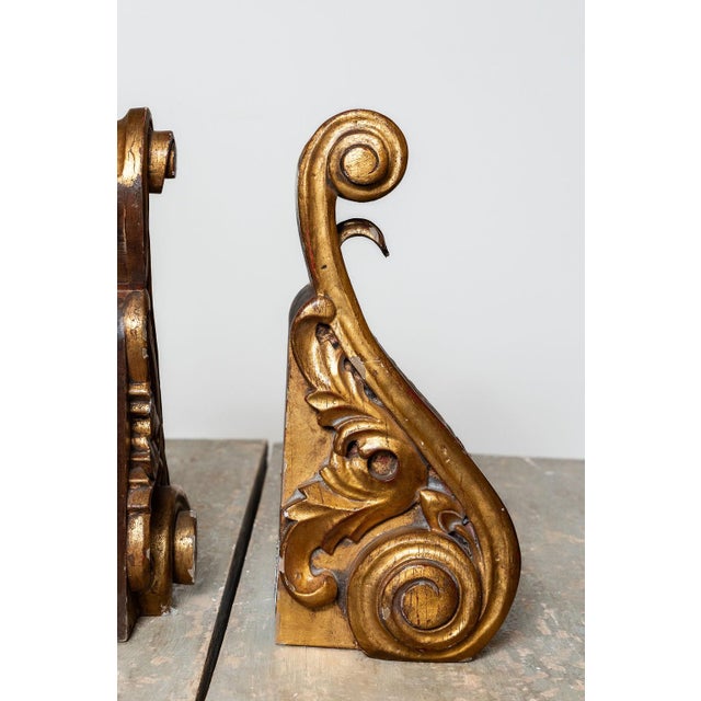 Late 19th Century Pair of 19th Century European Giltwood Acanthus Corbels For Sale - Image 5 of 15